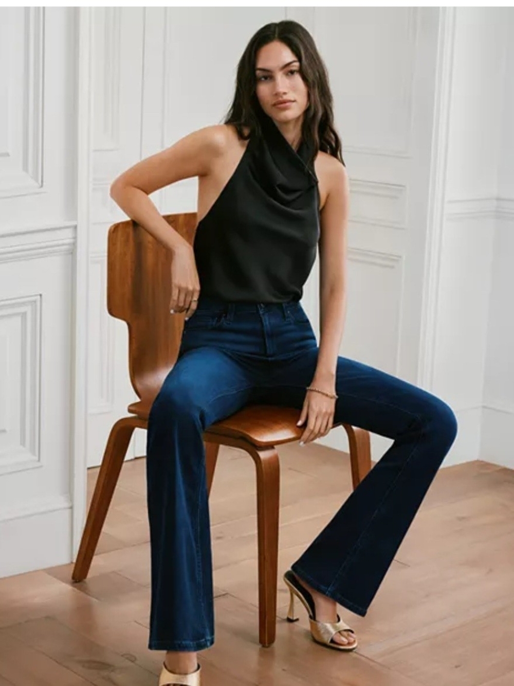 PAIGELaurel Canyon High Rise Flare Jeans in Manifesto Size 29!